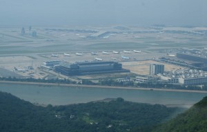 100hk-hong-kong-airport